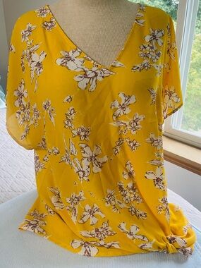 West Kei Yellow Floral V-Neck Blouse
